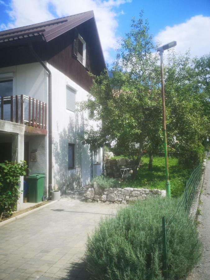 Studio Pod Hrusko Kobarid Exterior foto